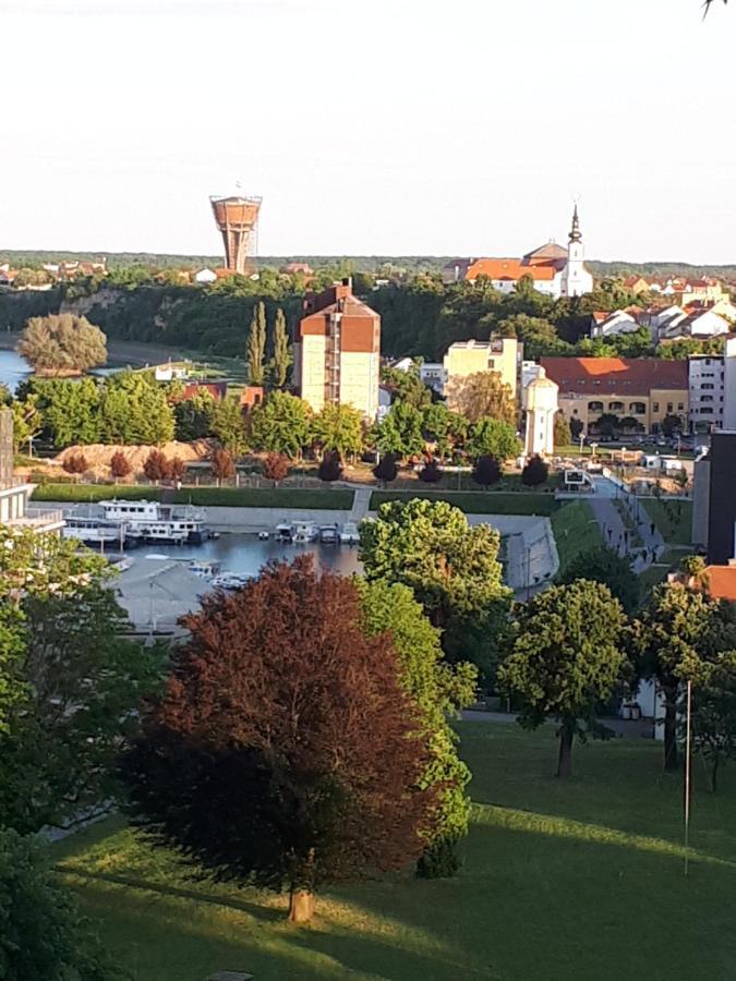 Apartman Panorama Vukovar Eksteriør bilde